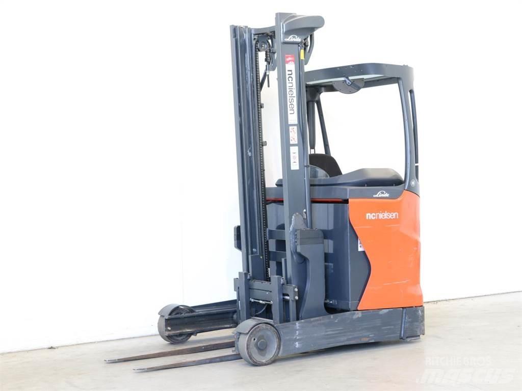 Linde R14B/1120        Stivuitor cu catarg retractabil