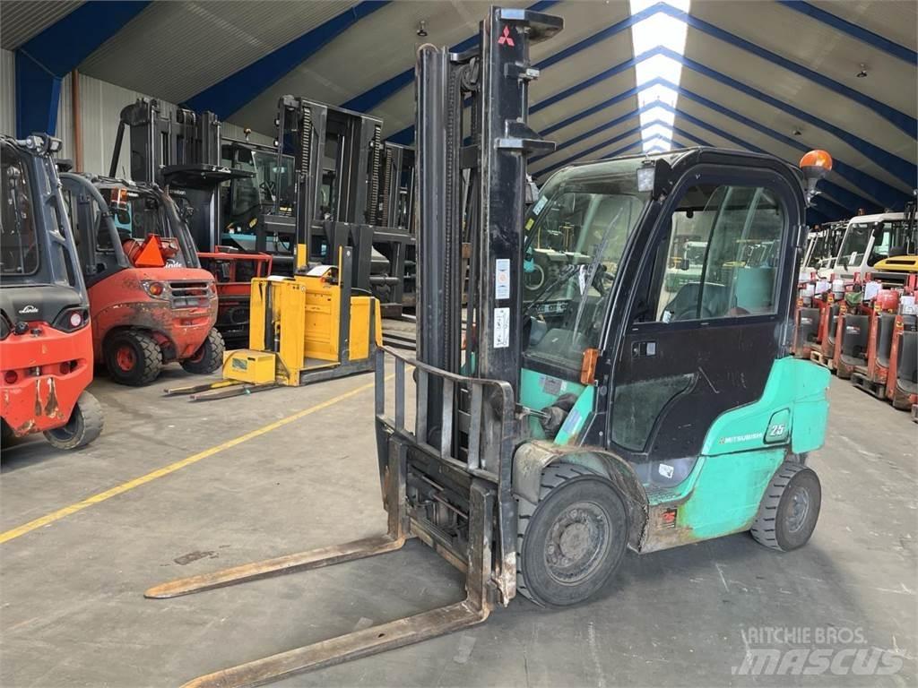 Mitsubishi FD25N Strivuitoare-altele