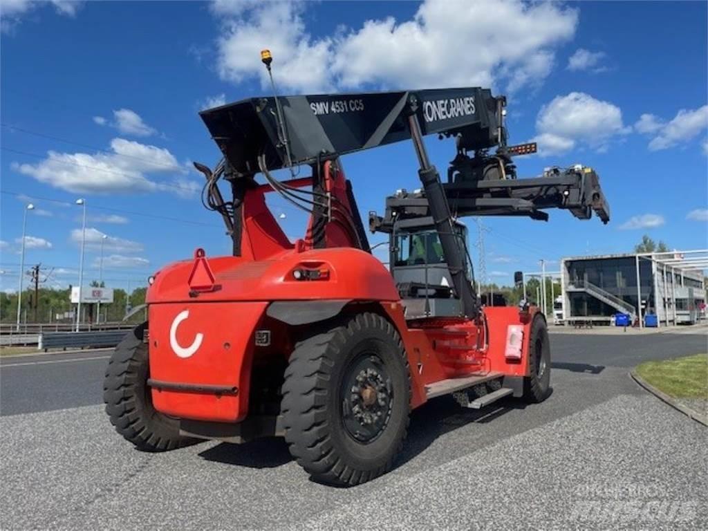 SMV 4531 CC5 Stivuitor cu catarg retractabil