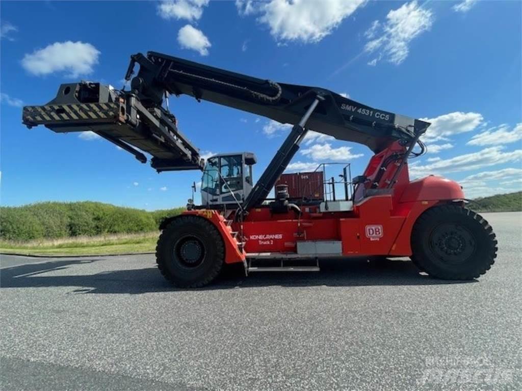 SMV 4531 CC5 Stivuitor cu catarg retractabil