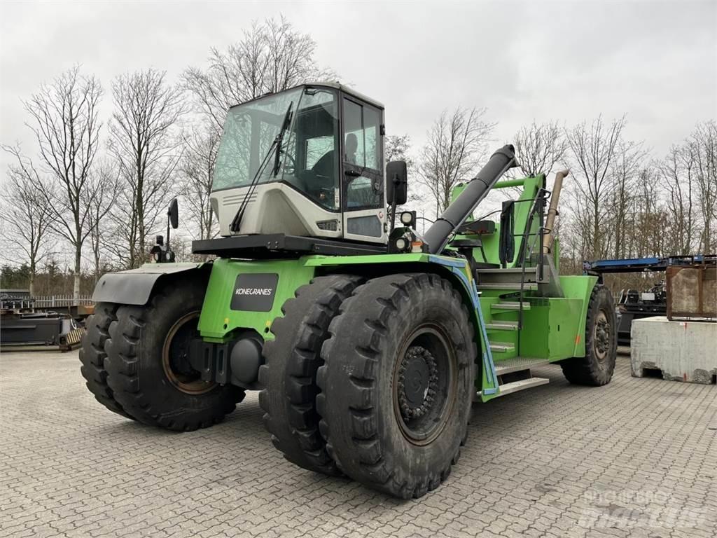SMV 4535 TC5 Stivuitor cu catarg retractabil