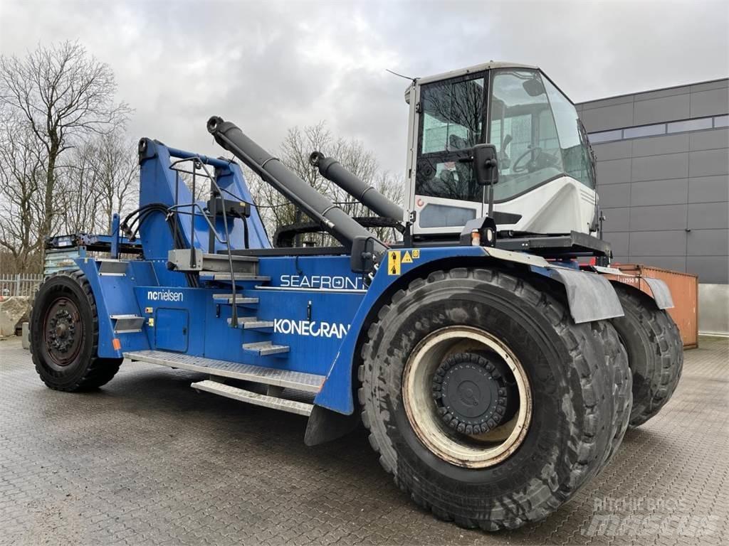 SMV 4535 TC5 Stivuitor cu catarg retractabil