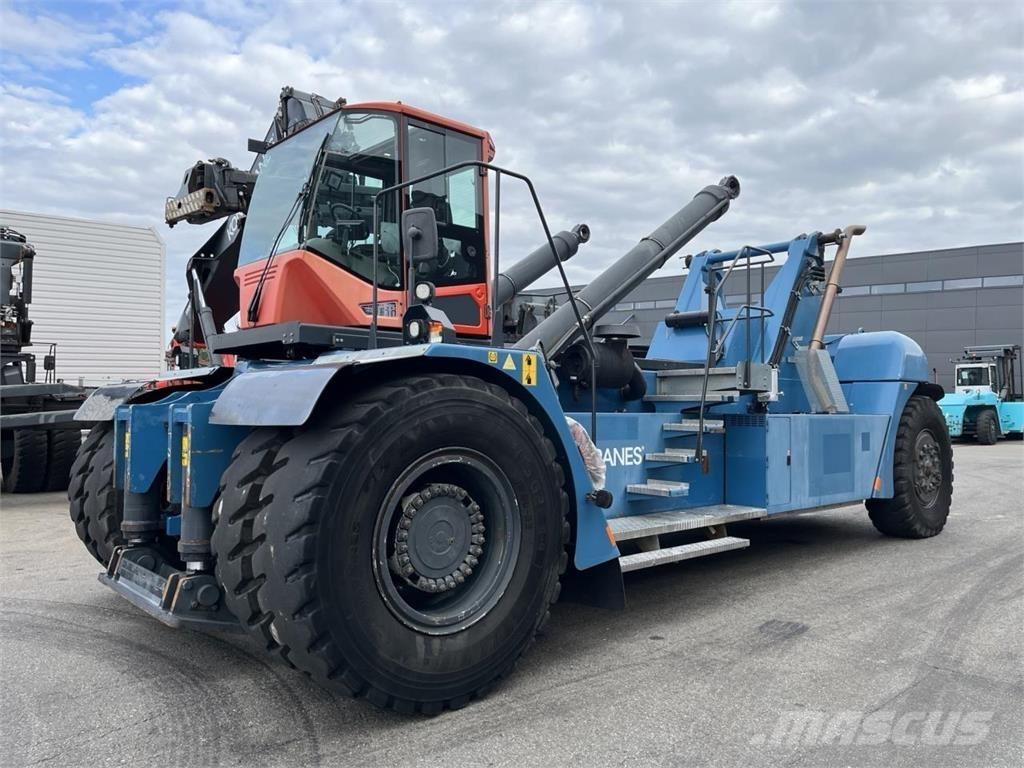 SMV 4538 CCX4 Stivuitor cu catarg retractabil