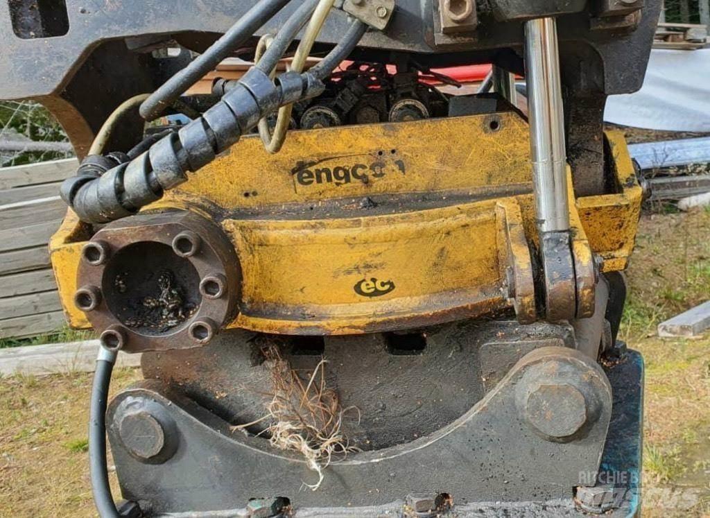 Åkerman EW 130 Excavatoare pe șenile
