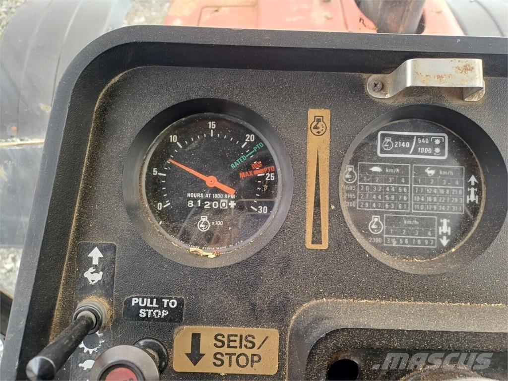 Case IH 685XL Tractoare