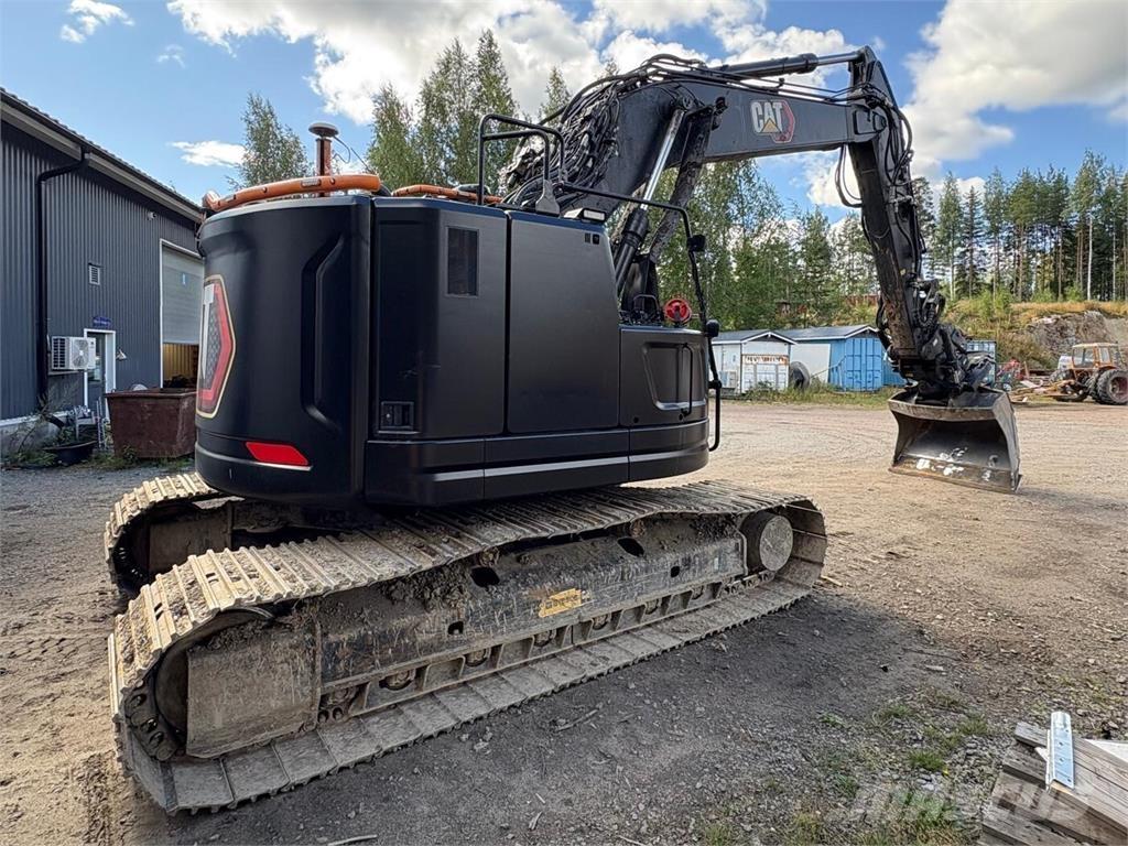 CAT 325 Excavatoare pe șenile
