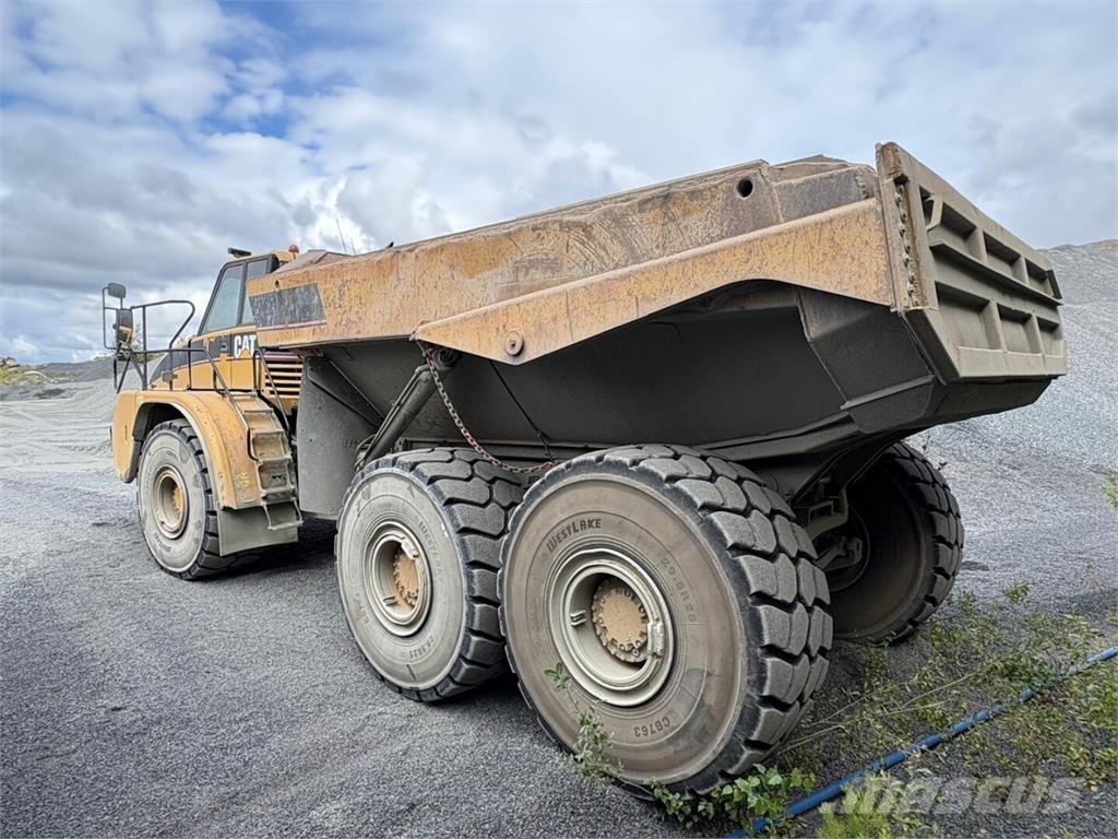 CAT 740 Transportoare articulate