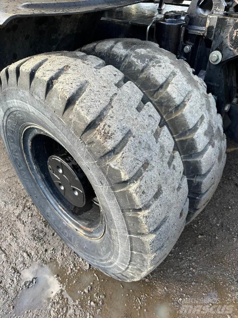 CAT M 316 D Excavatoare cu roti