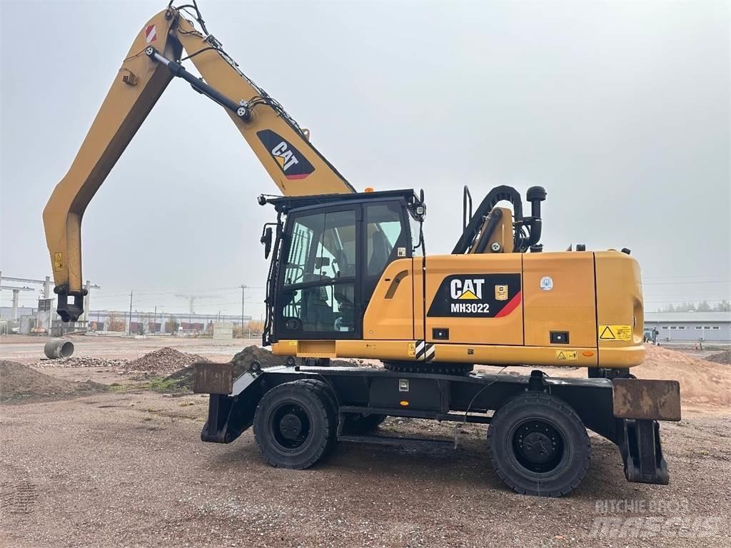 CAT MH3022 Excavatoare cu roti