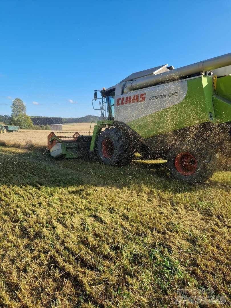 CLAAS LEXION 510 Combine de secerat