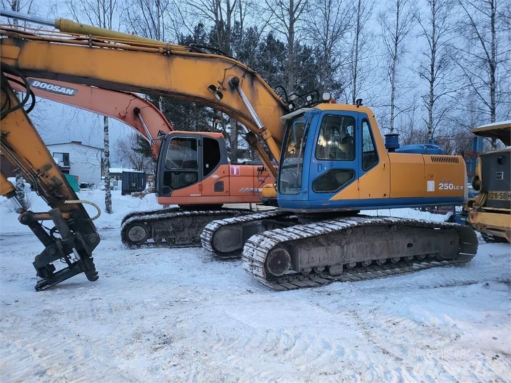 Daewoo S250lc-v Excavatoare pe șenile
