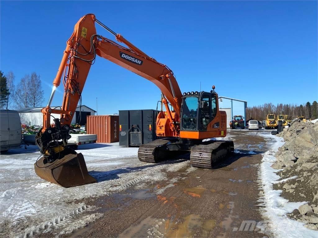 Doosan DX 235 LCR Excavatoare pe șenile
