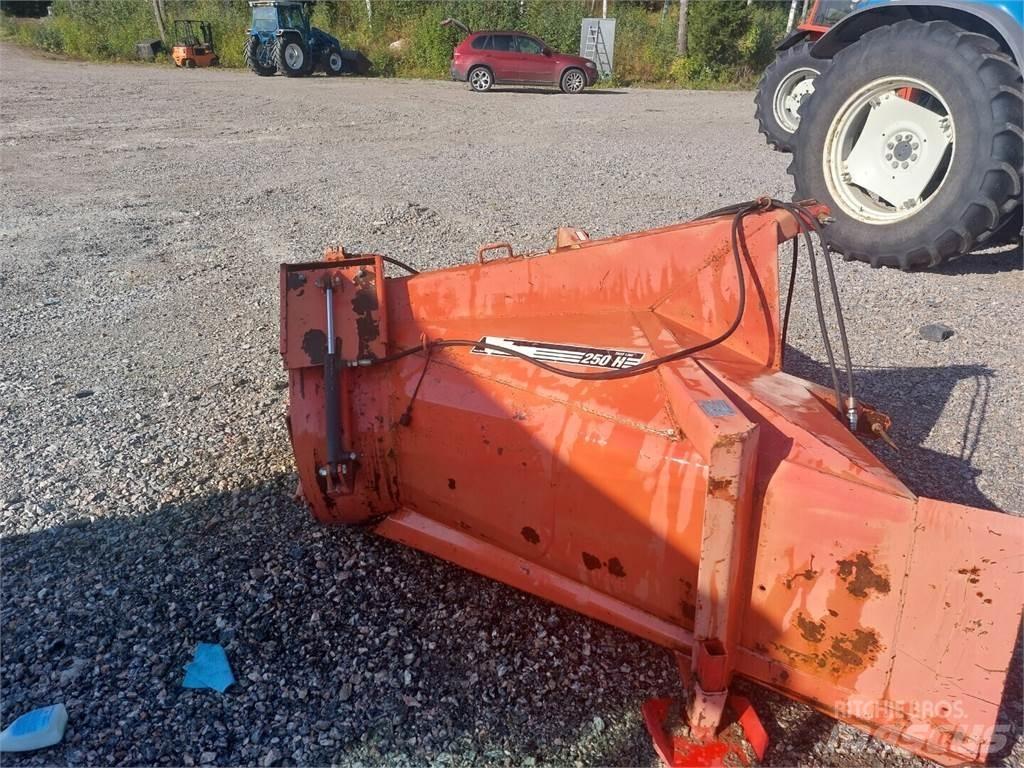 Esko 251 Alte masini pentru drum si zapada