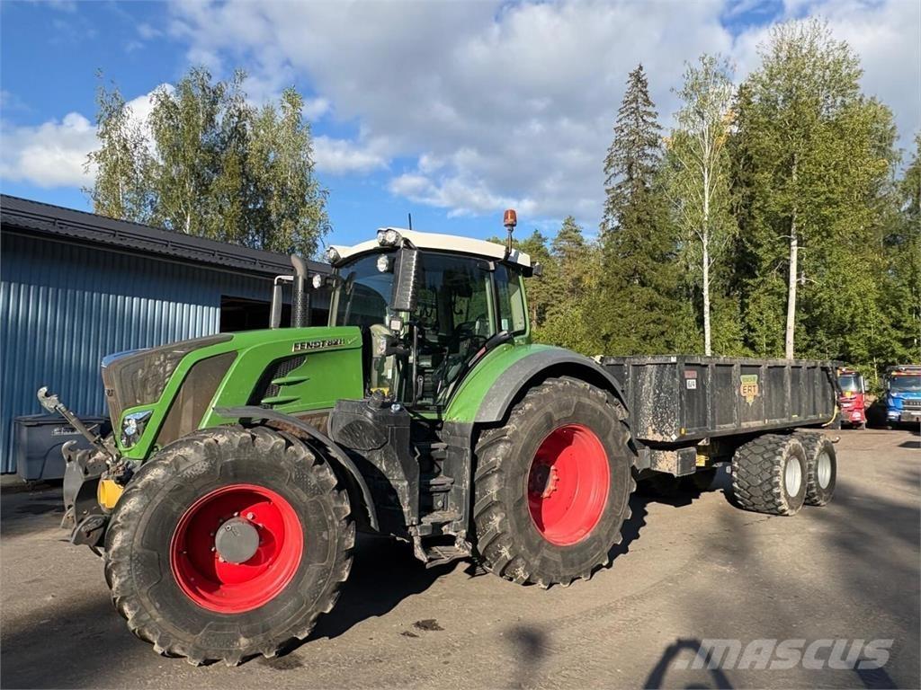 Fendt 828 Vario Tractoare
