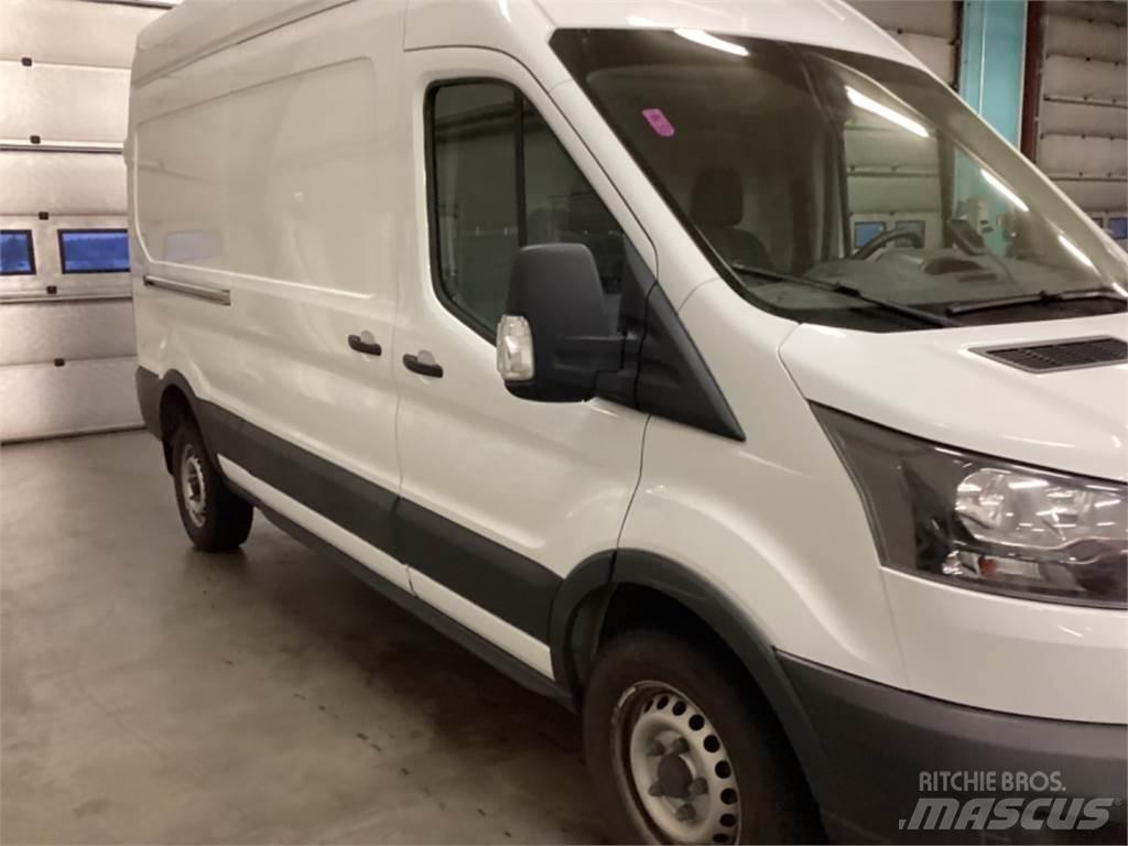 Ford Transit Utilitara