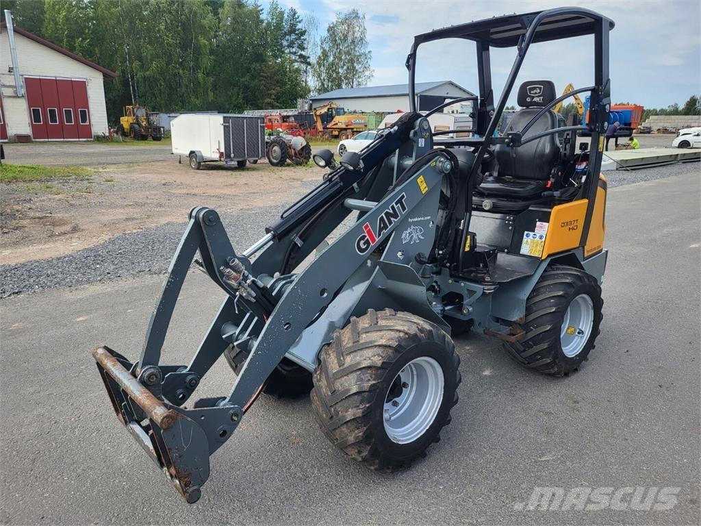 GiANT D337T Utilaje agricole - Altele