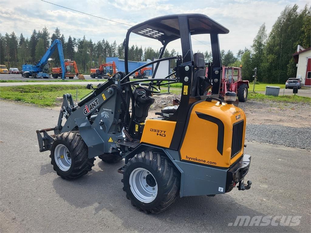 GiANT D337T Utilaje agricole - Altele