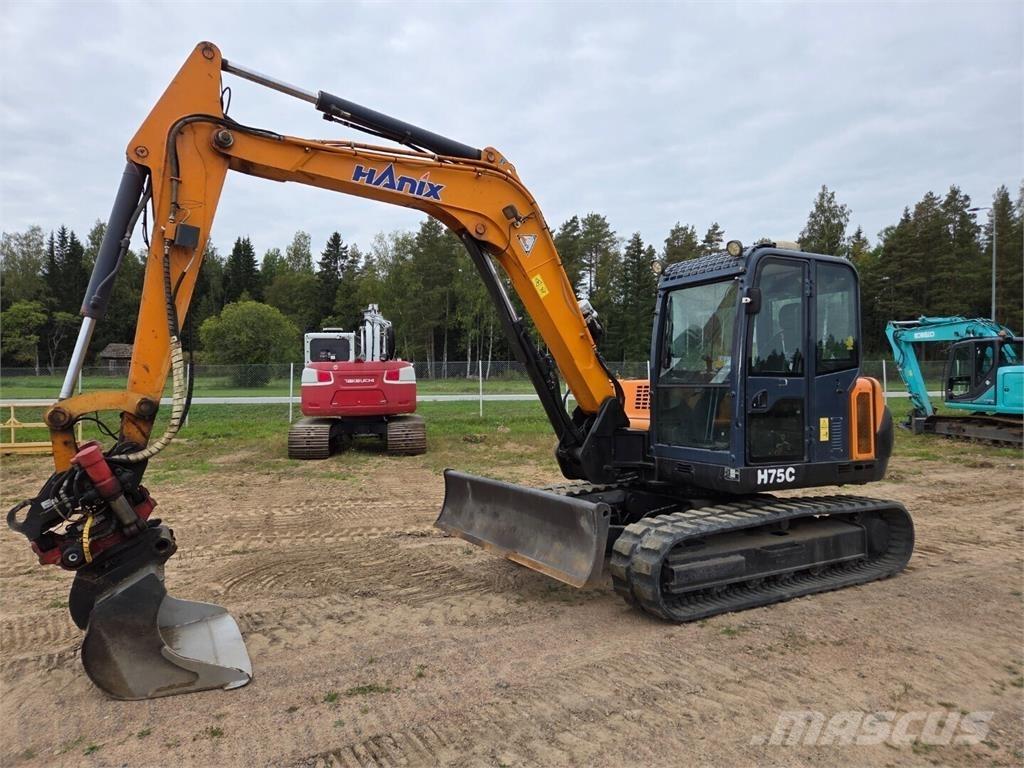 Hanix H75C Excavatoare 7t - 12t