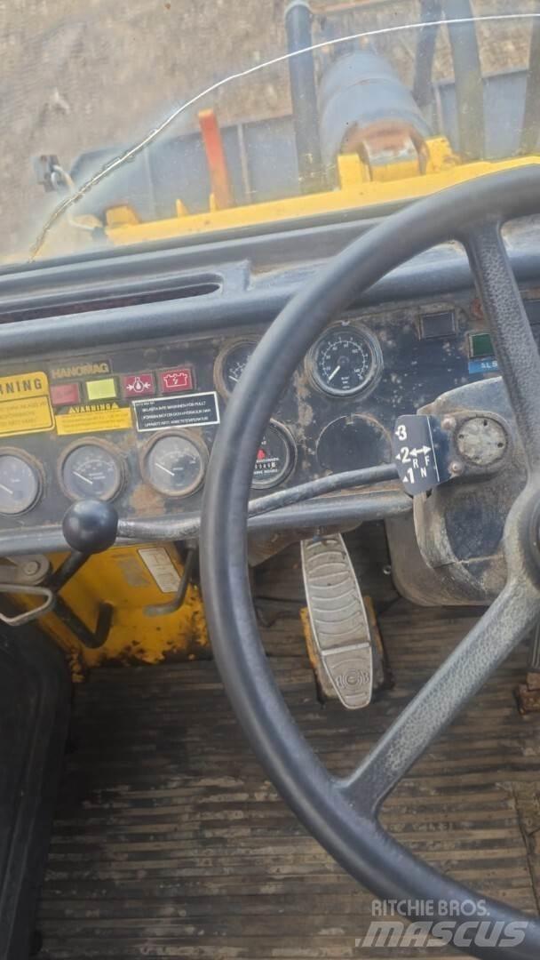 Hanomag 44D Incarcator pe pneuri