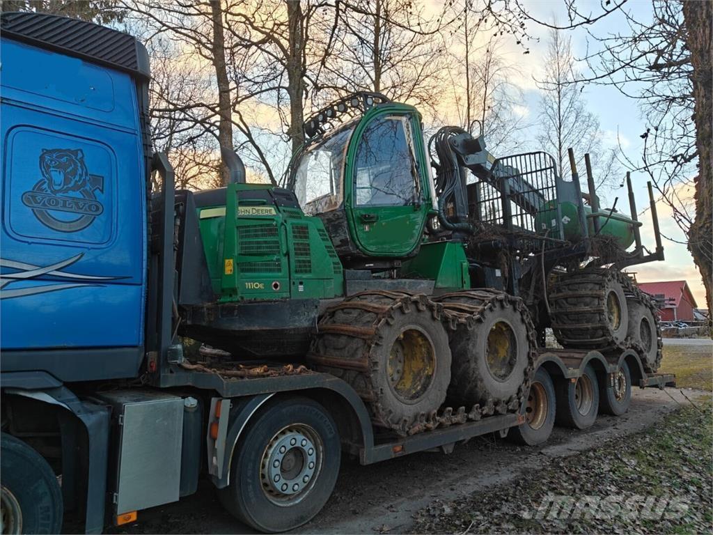 John Deere 1110 E Transportoare