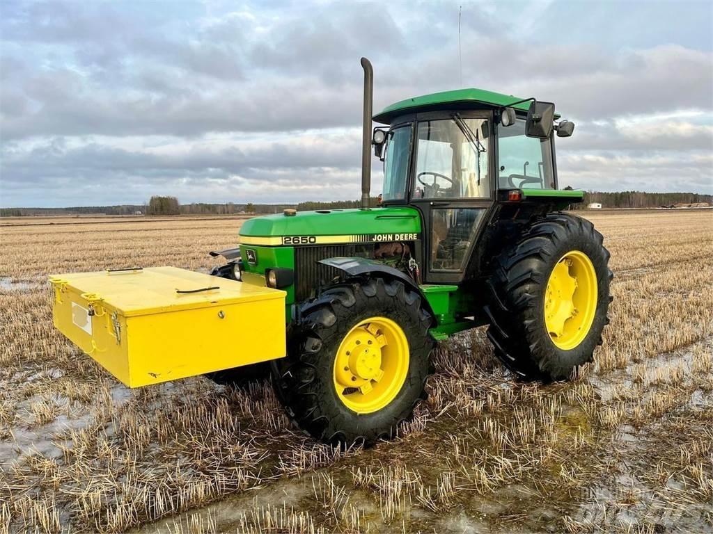John Deere 2650 Tractoare