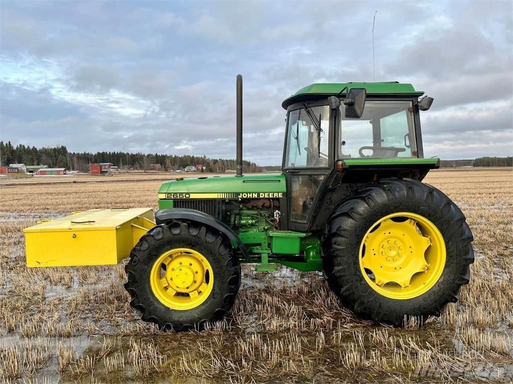 John Deere 2650 Tractoare