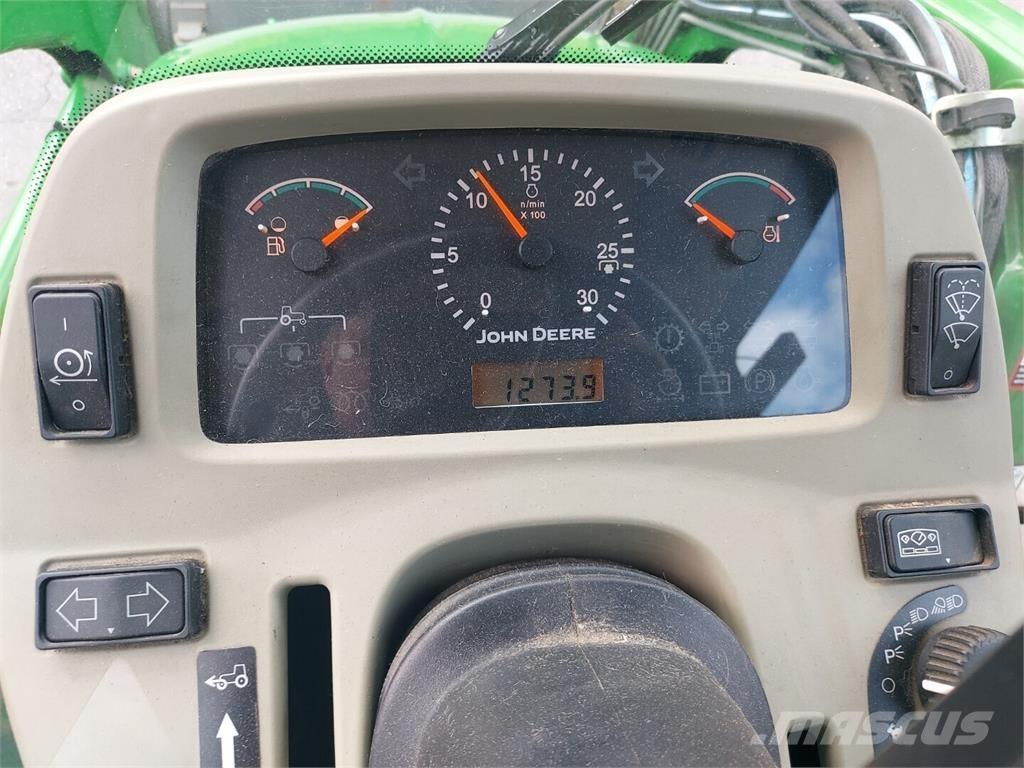 John Deere 3720 Tractoare