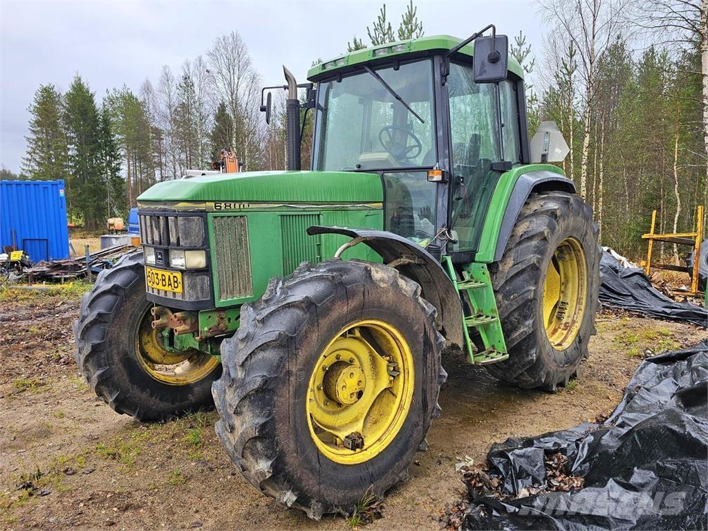 John Deere 6800 Tractoare
