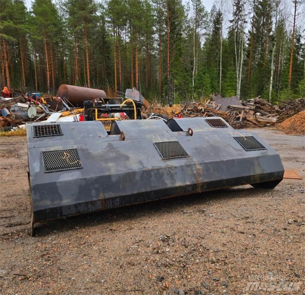  Kärkikippikauha Pistoane