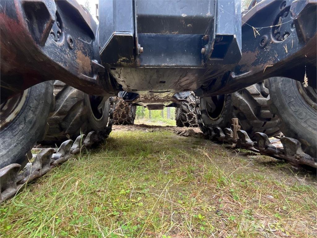 Komatsu 901 Combine forestiere