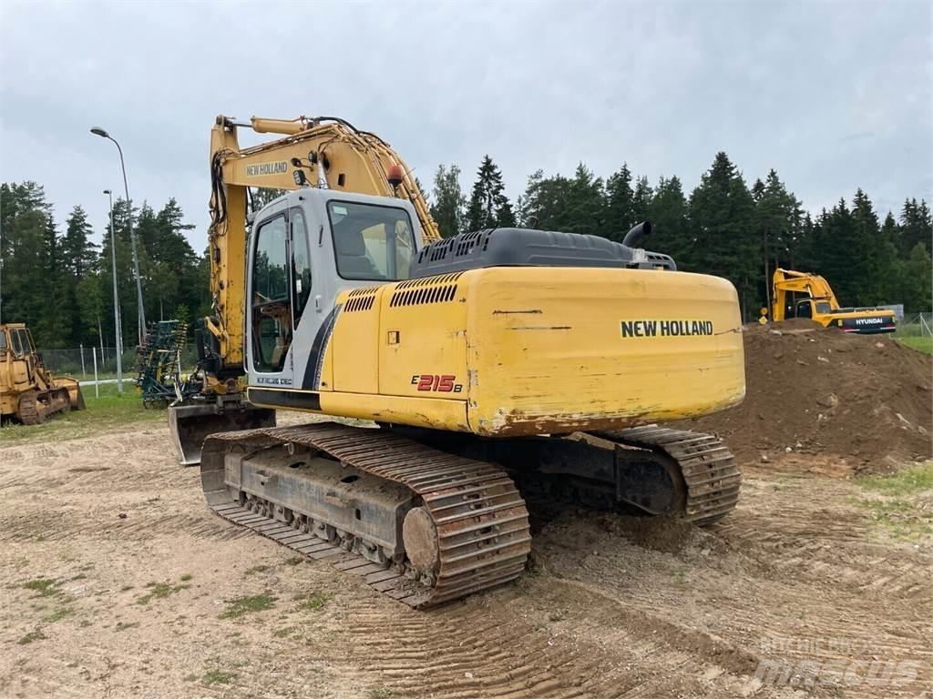 New Holland E215B Excavatoare pe șenile
