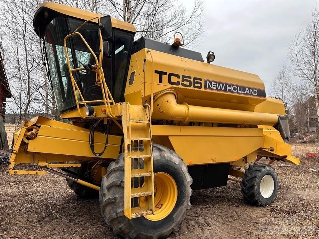 New Holland TC56 Combine de secerat