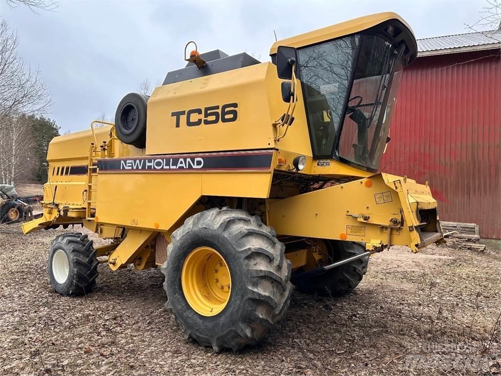 New Holland TC56 Combine de secerat