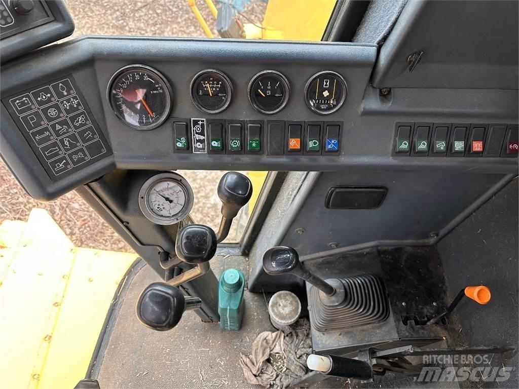 New Holland TC56 Combine de secerat