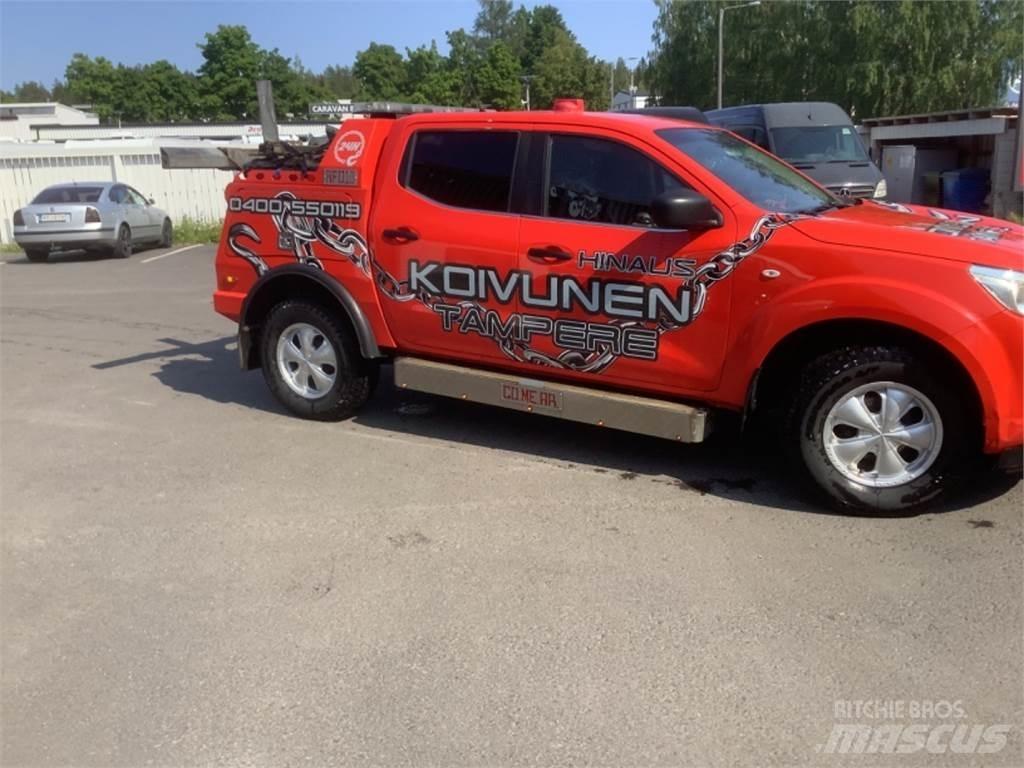 Nissan Navara 4X4 Remorci transport vehicule