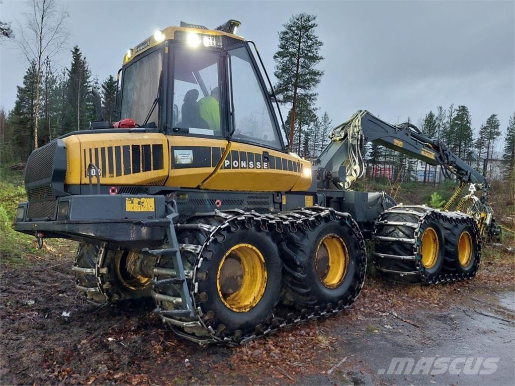 Ponsse FOX Combine forestiere