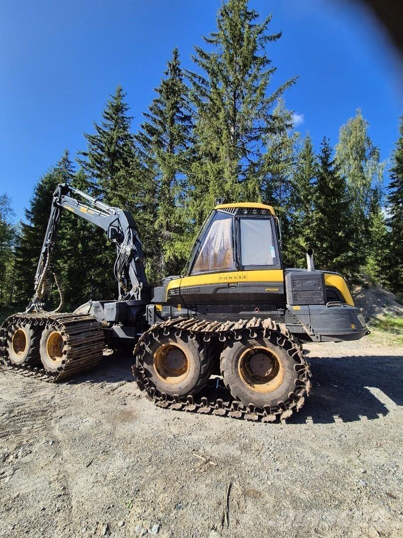 Ponsse Fox 8W Combine forestiere