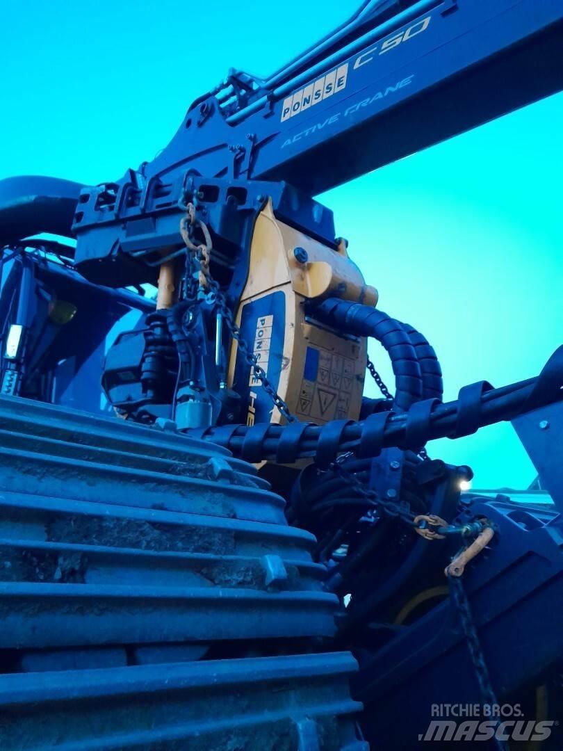 Ponsse Scorpion Combine forestiere