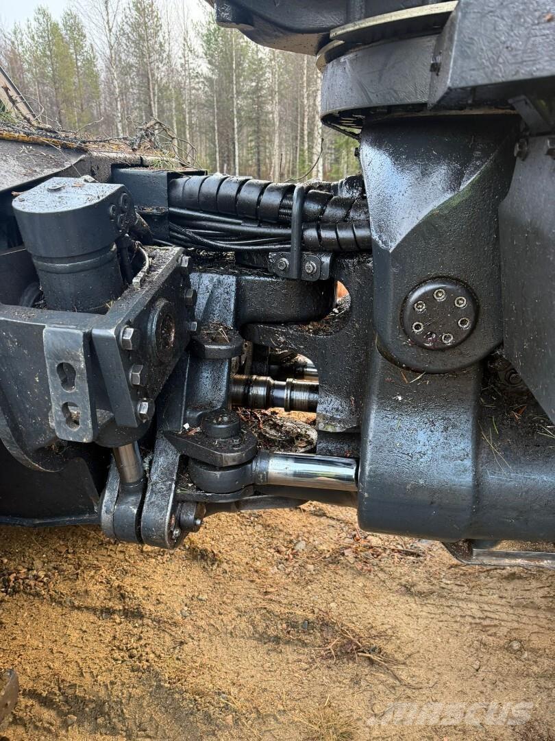 Ponsse Scorpion Combine forestiere