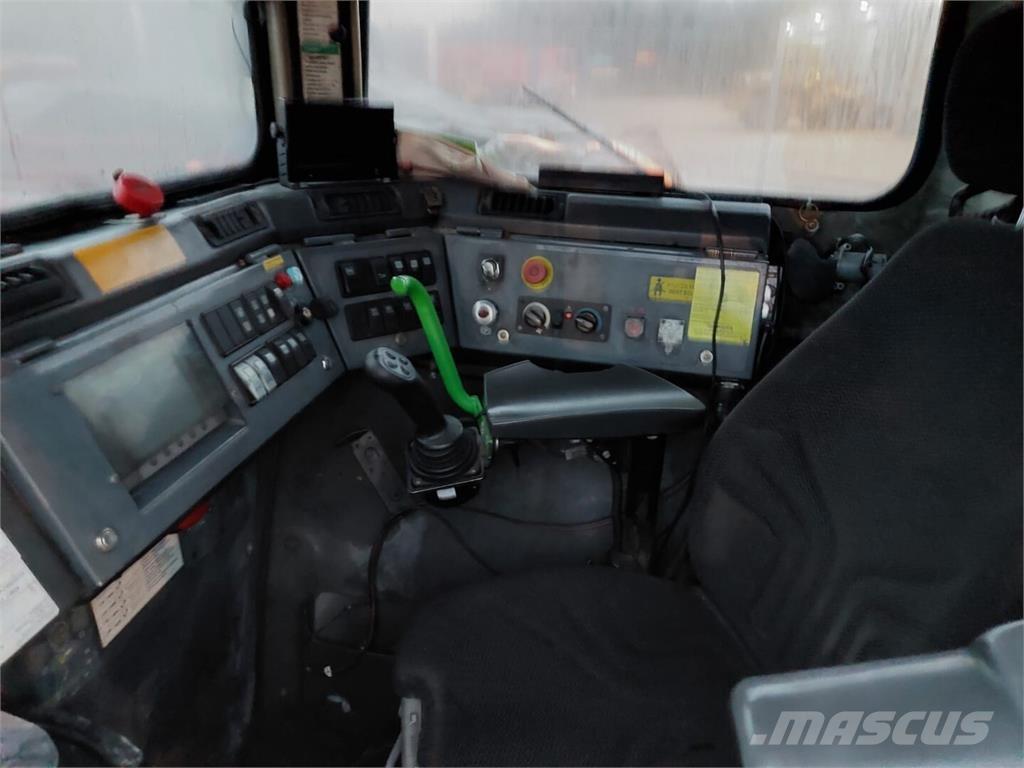 Sandvik TORO 517 Incarcator pe pneuri