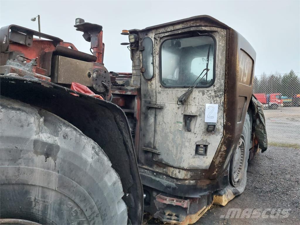 Sandvik TORO 621 Incarcator pe pneuri