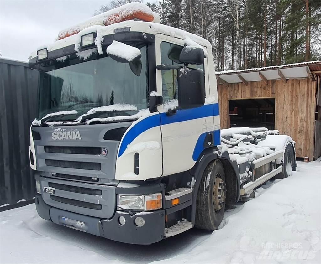 Scania P 280 Camion cu carlig de ridicare