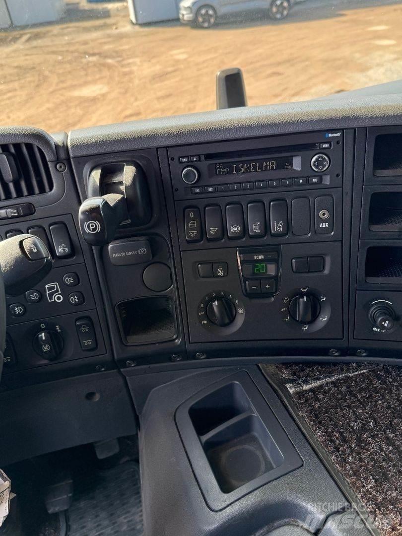Scania P370 Camioane cu macara