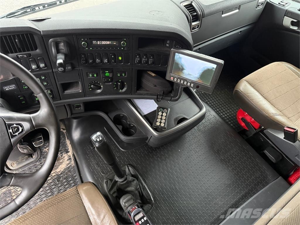 Scania R560 Camion cu carlig de ridicare