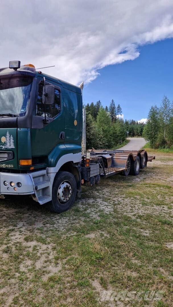 Sisu E12M Transportatoare vehicule