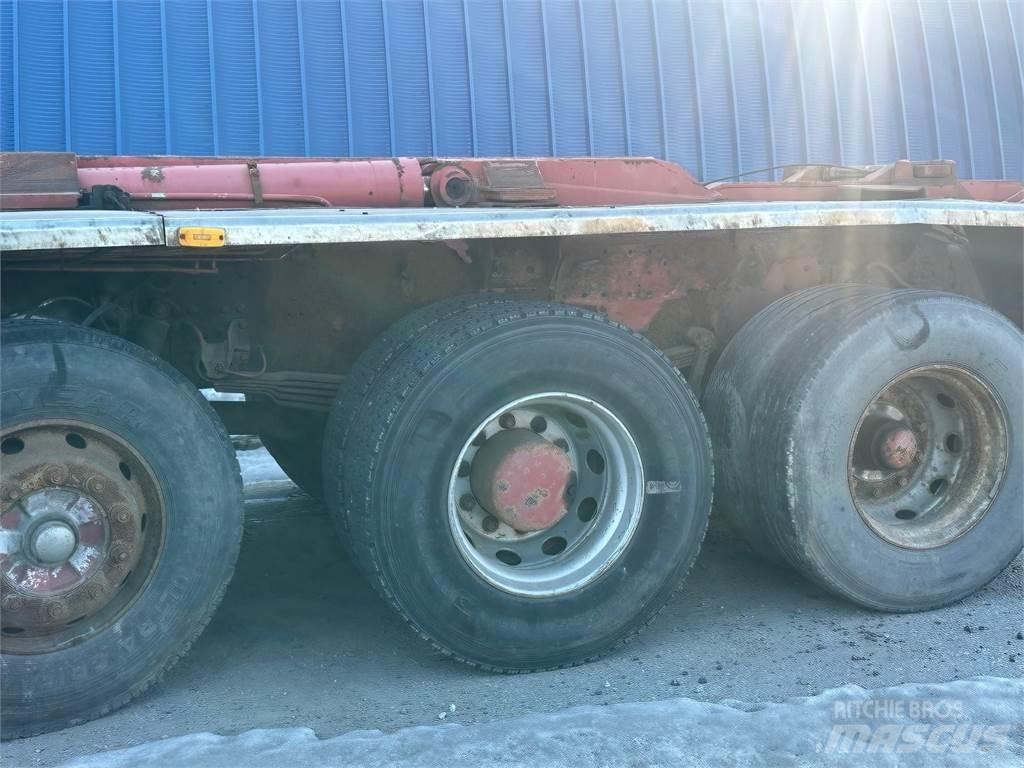 Sisu E14 Camion cu carlig de ridicare