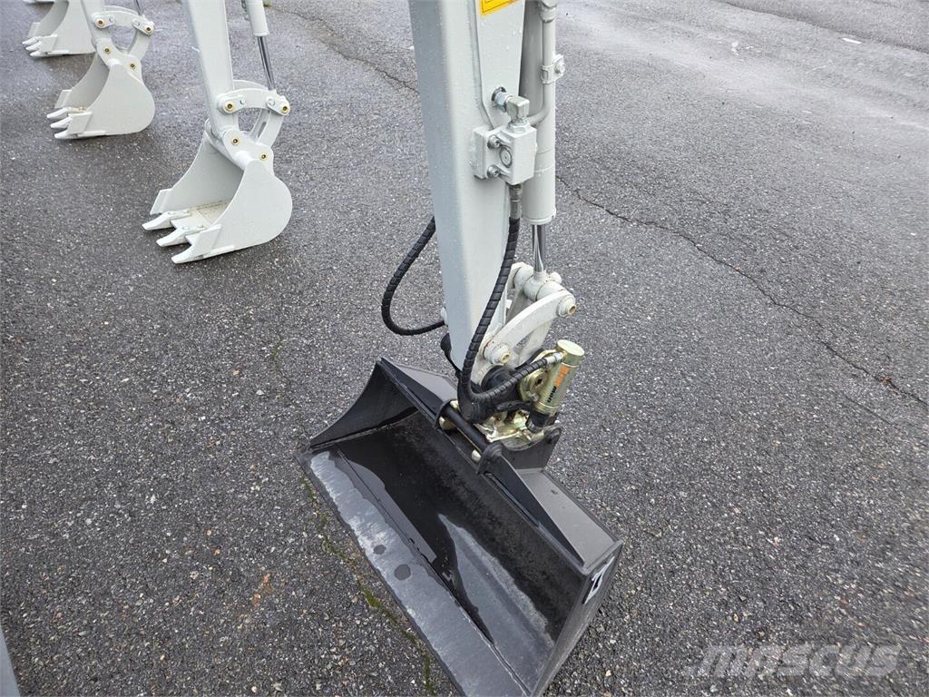 Takeuchi TB210R Mini excavatoare < 7t