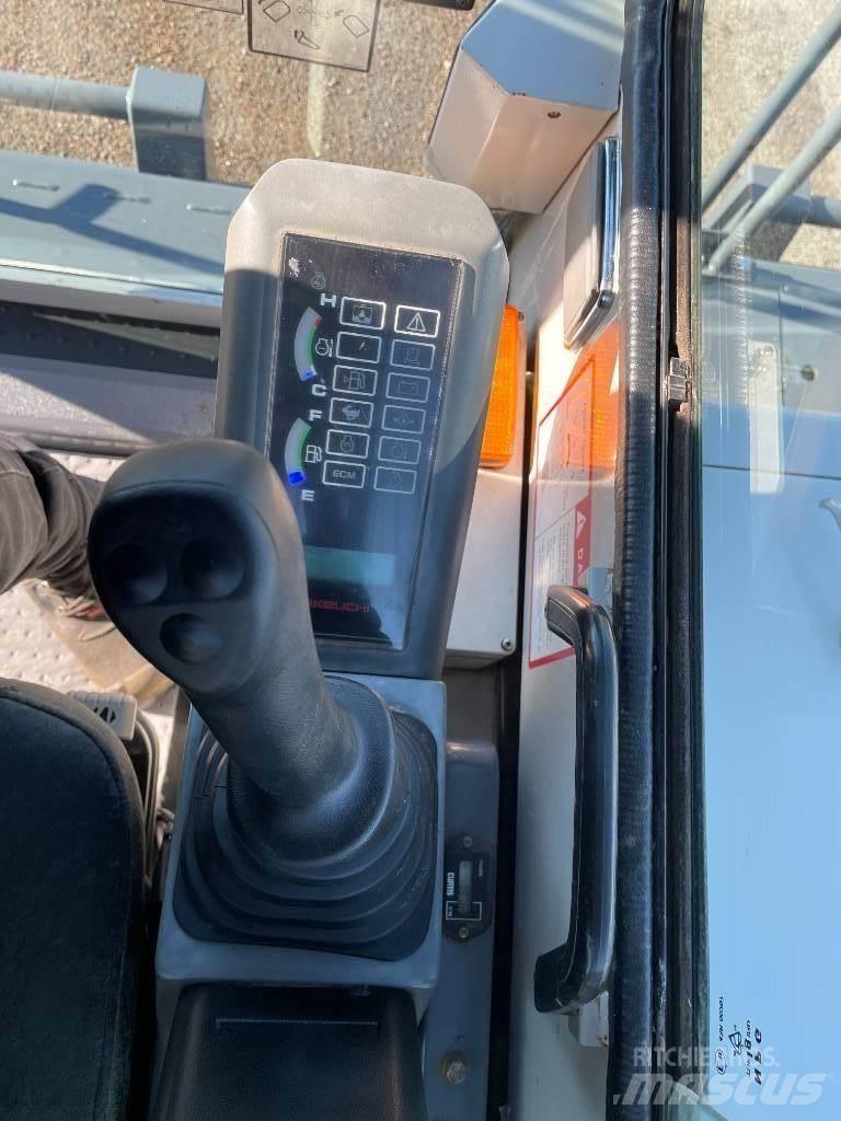 Takeuchi TCR50 Autobasculante cu senile