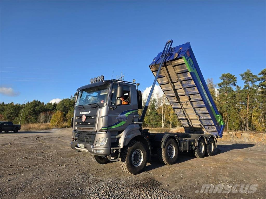 Tatra Phoenix Tractoare