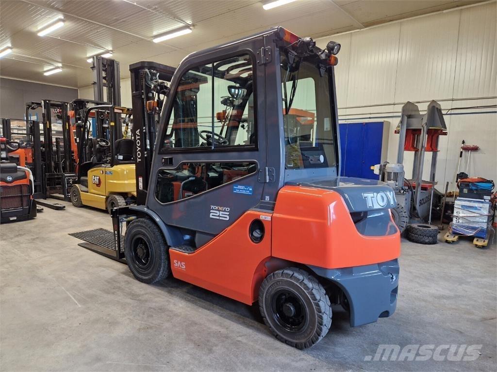 Toyota 02-8FDF25 Stivuitor diesel